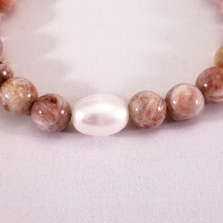 Bracelet-Pearl-and-Sunstone-3.jpg